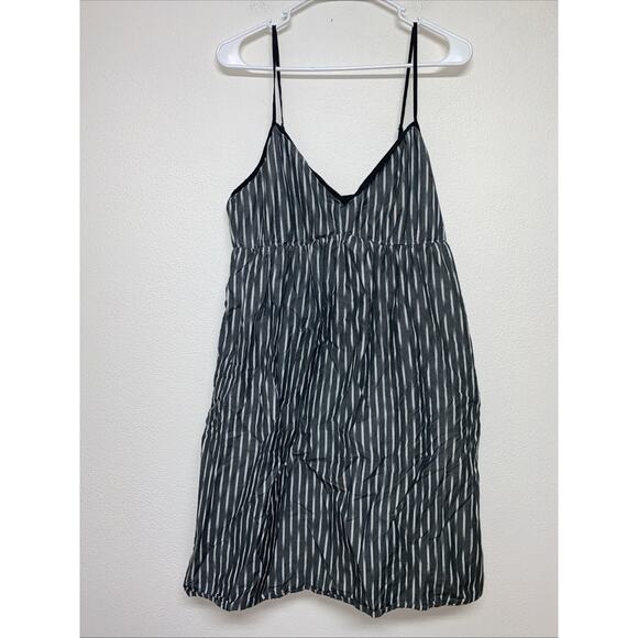 Converse One Star Women's Grey Striped Dress Size 14 Adjustable Spaghetti Strap - Picture 1 of 9